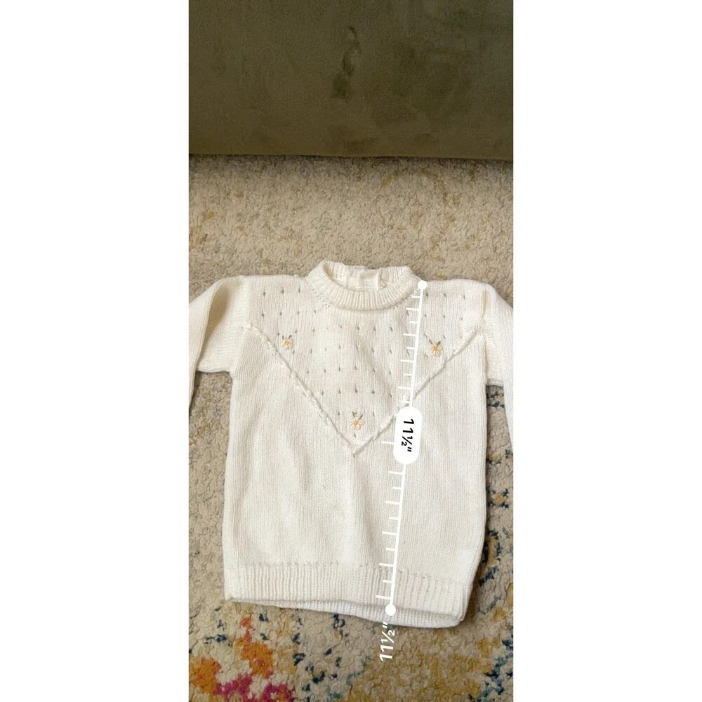 Vintage daisy sweater